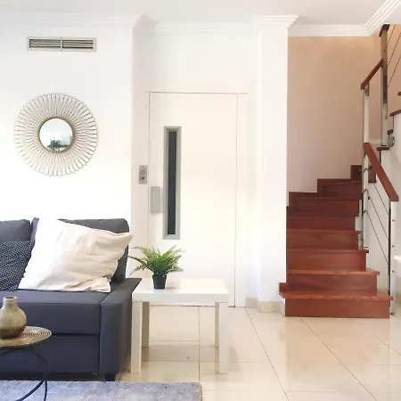 ヴィラ La Cornisa *