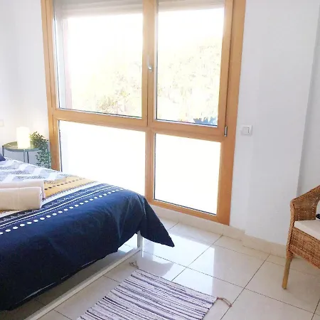 La Cornisa By Waveproperties *